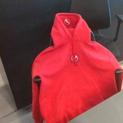 Hoodie, gemeldet von MEININGER Hotel Vienna Downtown Franz über iLost