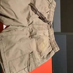 Shorts Khaki shorts, som rapportert av MEININGER Hotel Amsterdam City West ved bruk av iLost