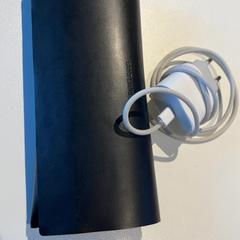 Szemüveg & Töltő, amint azt Inntel Hotels Amsterdam Landmark az iLost segítségével jelentette.