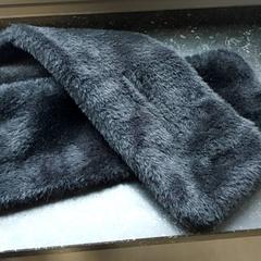 Oblečení - Sjaal zwart, jak nahlášeno Regio Oost-Vlaanderen pomocí iLost