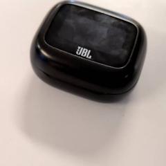 AirPods JBL, segundo informou IKEA Amsterdam usando iLost