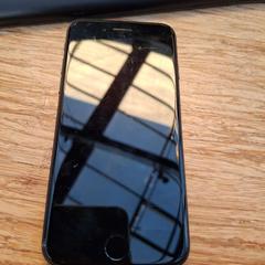 Iphone zwart, rapporterat av Gemeente Zeist med iLost