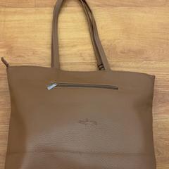 Taška, jak nahlášeno HTM pomocí iLost