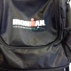 Mochila, como reportado por Hermes Eindhoven utilizando o iLost