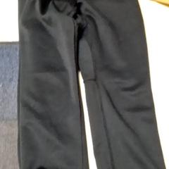 Joggingsbroek Zwart, as reported by Mövenpick Hotel Amsterdam City Centre using iLost