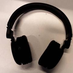 Headphones, as reported by Qbuzz ZHN using iLost