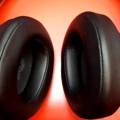 ヘッドホン がiLostで UvA REC によって報告されました