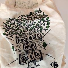 토트 백, iLost를 사용하여 Twisto에 보고됨