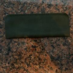 Étui à lunettes de soleil Leer, a été signalé par Pathé Nijmegen utilisant iLost