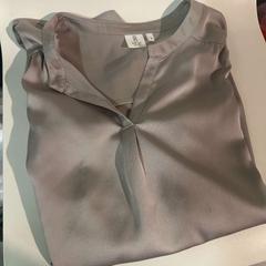 Blusa, segundo informou Room Mate Bruno usando iLost