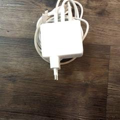 어댑터, iLost를 사용하여 Inntel Hotels Amsterdam Centre에 보고됨