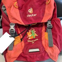 バックパック Rood がiLostで Centraal magazijn によって報告されました