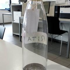 Botella para beber, segundo informou Centraal magazijn usando iLost