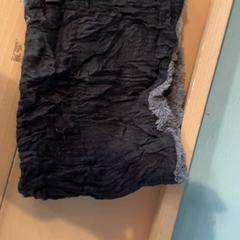 Roupa, como reportado por Familie Resort Molenwaard utilizando o iLost