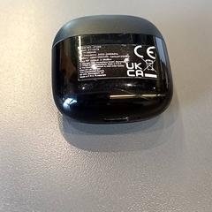 Earpodcase zwart, ako bolo nahlásené Qbuzz GD Groningen HS pomocou iLost