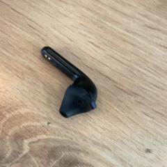 Auriculars sense fil Defunc, segons ha informat MEININGER Hotel Köln West mitjançant iLost