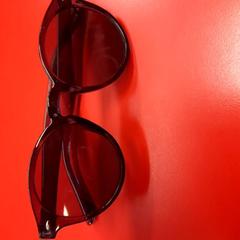 Sonnenbrille, gemeldet von UvA REC über iLost
