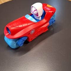 Brinquedo, como reportado por IKEA Nice Saint Isidore utilizando o iLost