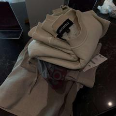 Clothing, as reported by Van der Valk Hotel Veenendaal using iLost