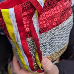 Oeteldonk tasje met inhoud, gerapporteerd met iLost