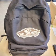 Rugzak Zwart Vans, segons ha informat Connexxion Zeeland mitjançant iLost