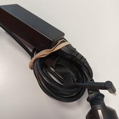 Oplader laptop zwart HP, come riportato da HU Amersfoort utilizzando iLost