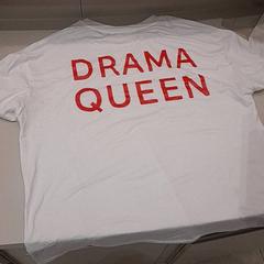 Arropa Drama queen, gisa salatu by Van der Valk Hotel Schiphol iLost erabiliz