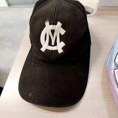 Kappe Casquette noir mc, som rapportert av IKEA Tours ved bruk av iLost