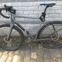 Racefiets Cube muroad, iLost-i jakinarazi zaion moduan