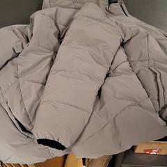 Dzseki Grijs, amint azt Breng Nijmegen az iLost segítségével jelentette.