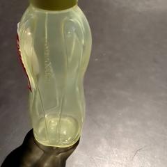 Dricksflaska - Tupperware, rapporterat av Universiteit Gent - Faculteitsbibliotheek LW med iLost