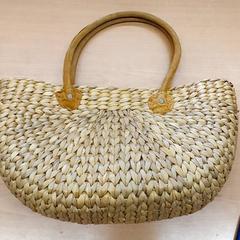 Táska - Draagtas, amint azt Centraal magazijn az iLost segítségével jelentette.