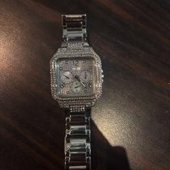 Reloj de pulsera, ha sido reportado por Van der Valk Rotterdam Blijdorp con iLost