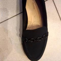 Zapato, ha sido reportado por Leonardo Royal Hotel Amsterdam con iLost