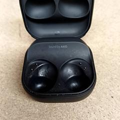 Pouzdro na airpods Zwart, jak nahlášeno Qbuzz GD Groningen Peizerweg pomocí iLost