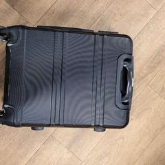 Hjulförsedd resväska Zwart, rapporterat av Connexxion Noord Holland Noord Alkmaar med iLost