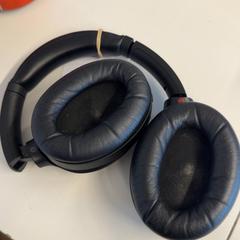 Sluchátka, jak nahlášeno GVB pomocí iLost