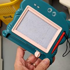 Játék, amint azt IKEA Paris - Italie Deux az iLost segítségével jelentette.