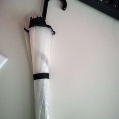 Parapluie, a été signalé par Twisto utilisant iLost