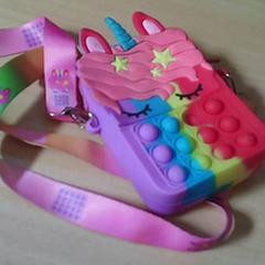 Sac kindertasje, Unicorn, a été signalé par Het Spoorwegmuseum utilisant iLost