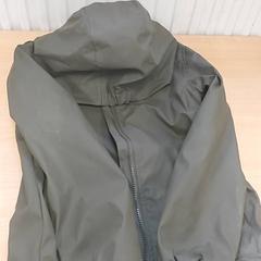 Kleding - jas, segons ha informat Centraal magazijn mitjançant iLost