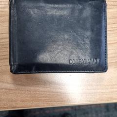 Pénztárca Hagos Alazar, amint azt Connexxion Amstelland-Meerlanden Schiphol Noord az iLost segítségével jelentette.