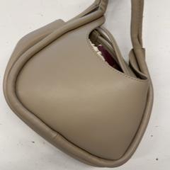 Handtas, a été signalé par GVB utilisant iLost