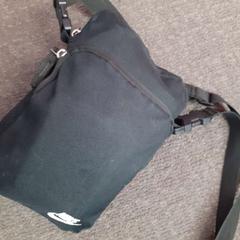 Taška - Algharam, jak nahlášeno Centraal magazijn pomocí iLost