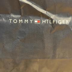 Purchase tommy hilfiger, segundo informou Designer Outlet Roermond usando iLost