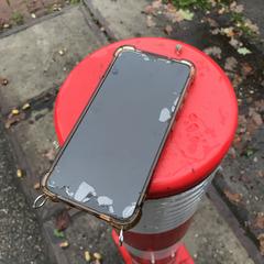 Telefoon, amint azt az iLostnak jelentették.
