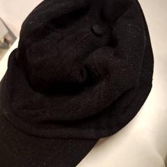 Casquette homme Noir, a été signalé par IKEA Rouen Tourville-La-Rivière utilisant iLost