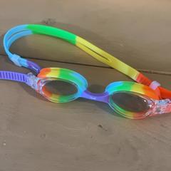 Duikbril, gisa salatu by Familie Resort Molenwaard iLost erabiliz