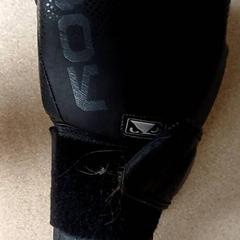 Box handschoen, gisa salatu by Qbuzz GD Groningen Peizerweg iLost erabiliz