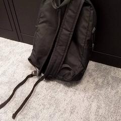 Hátizsák Alhussein, amint azt Qbuzz Fryslân az iLost segítségével jelentette.